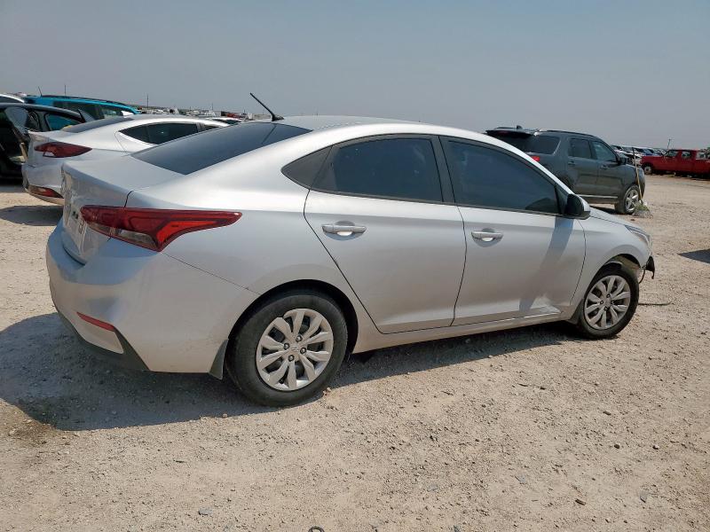 3KPC24A6XNE154943 - 2022 HYUNDAI ACCENT SE 银色 照片 3