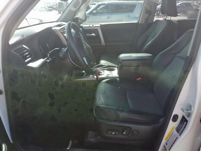 JTEZU5JR9H5150429 - 2017 TOYOTA 4RUNNER SR5 Weiß Foto 7