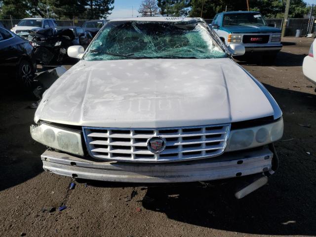 1G6KS54Y44U134379 - 2004 CADILLAC SEVILLE SLS WHITE photo 5