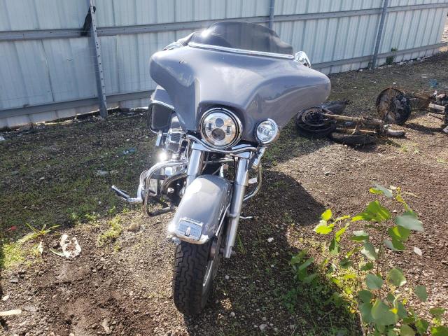 1HD1FCW176Y704788 - 2006 HARLEY-DAVIDSON FLHTCUI GRAY photo 2