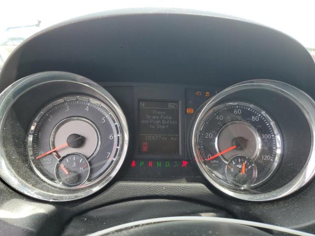 2C4RC1CG2ER277100 - 2014 CHRYSLER TOWN & COU TOURING L WHITE photo 9