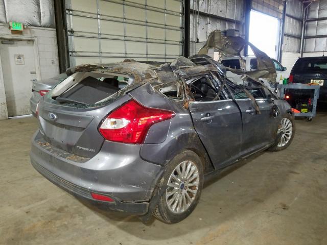 1FAHP3N24CL206358 - 2012 FORD FOCUS TITANIUM  photo 4