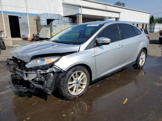 2015 FORD FOCUS SE, null