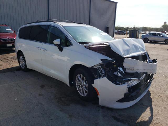 2C4RC1DG4LR266014 - 2020 CHRYSLER VOYAGER LXI WHITE photo 4