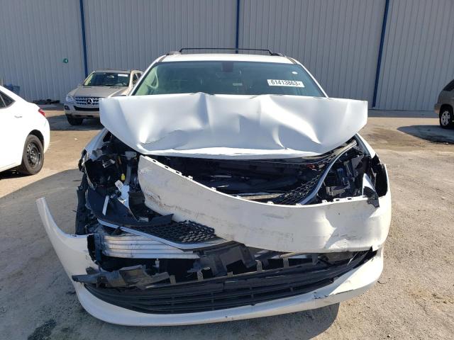 2C4RC1DG4LR266014 - 2020 CHRYSLER VOYAGER LXI WHITE photo 5