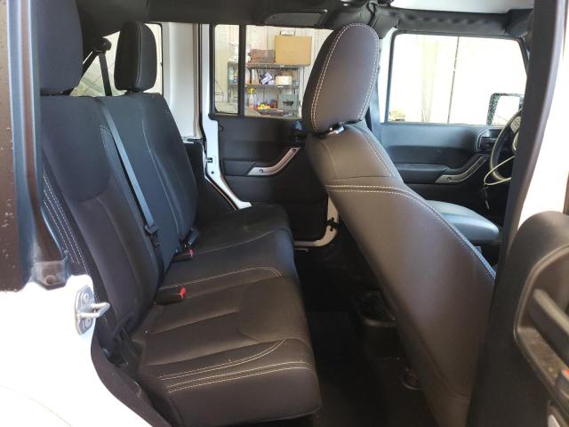 1C4BJWEG4JL908059 - 2018 JEEP WRANGLER U SAHARA WHITE photo 6