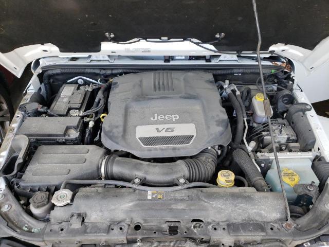 1C4BJWEG4JL908059 - 2018 JEEP WRANGLER U SAHARA WHITE photo 7