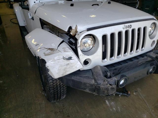1C4BJWEG4JL908059 - 2018 JEEP WRANGLER U SAHARA WHITE photo 9