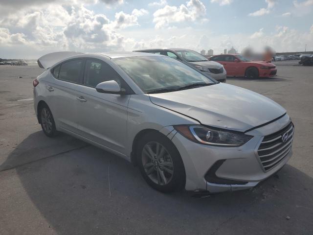 5NPD84LF7JH374224 - 2018 HYUNDAI ELANTRA SEL SILVER photo 4