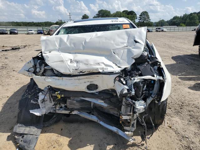 JTDKARFU7J3063942 - 2018 TOYOTA PRIUS WHITE photo 5