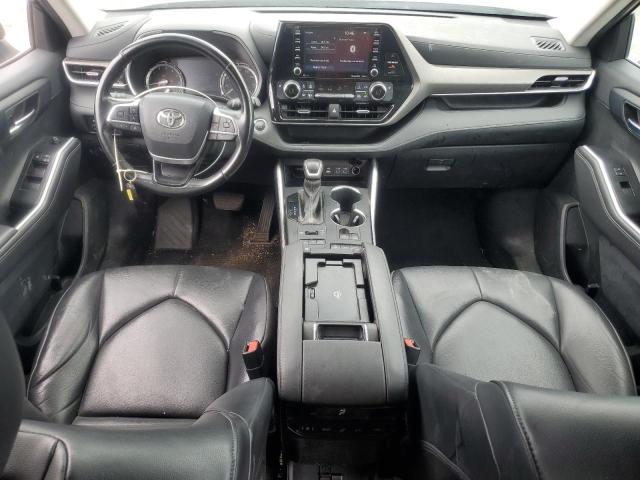 5TDGZRBH0NS204460 - 2022 TOYOTA HIGHLANDER XLE BLACK photo 8