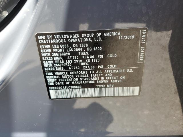 1V26C2CA8LC203639 - 2020 VOLKSWAGEN ATLAS CROS SE Серый фото 13