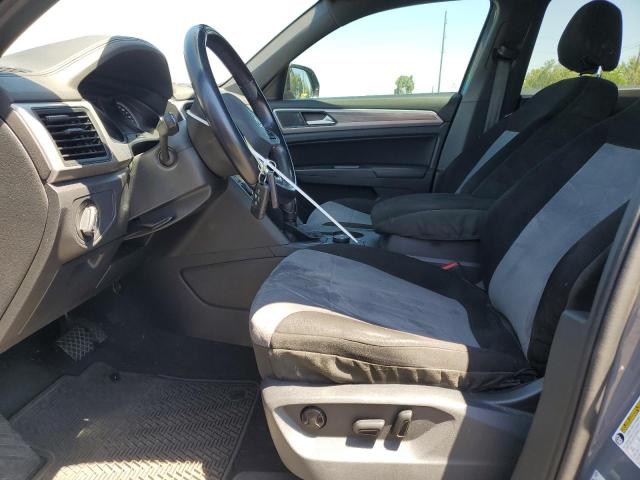 1V26C2CA8LC203639 - 2020 VOLKSWAGEN ATLAS CROS SE Серый фото 7