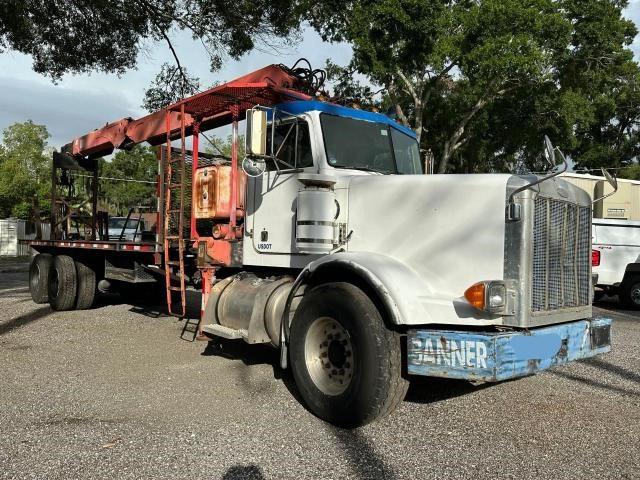 2000 PETERBILT 357, 