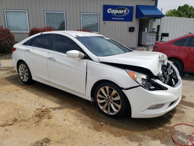 5NPEC4AC2BH015649 - 2011 HYUNDAI SONATA SE WHITE photo 4