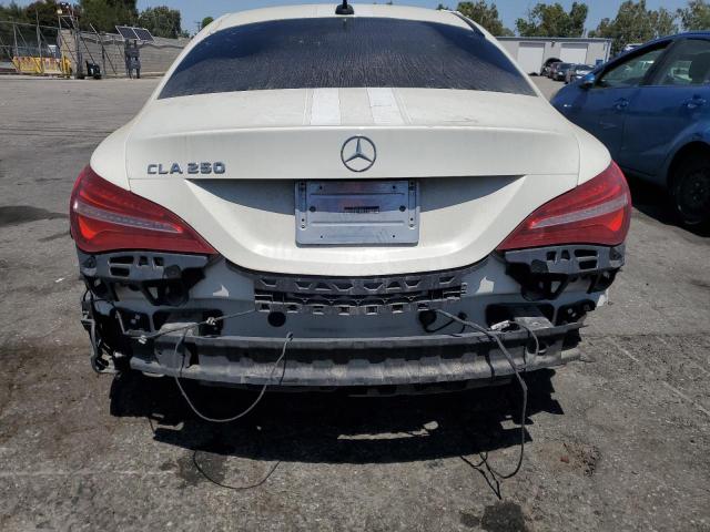 WDDSJ4EB5JN520714 - 2018 MERCEDES-BENZ CLA 250 Ağ foto 6