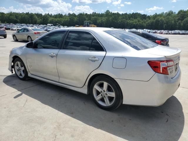 4T1BF1FK9CU027759 - 2012 TOYOTA CAMRY BASE SILVER photo 2