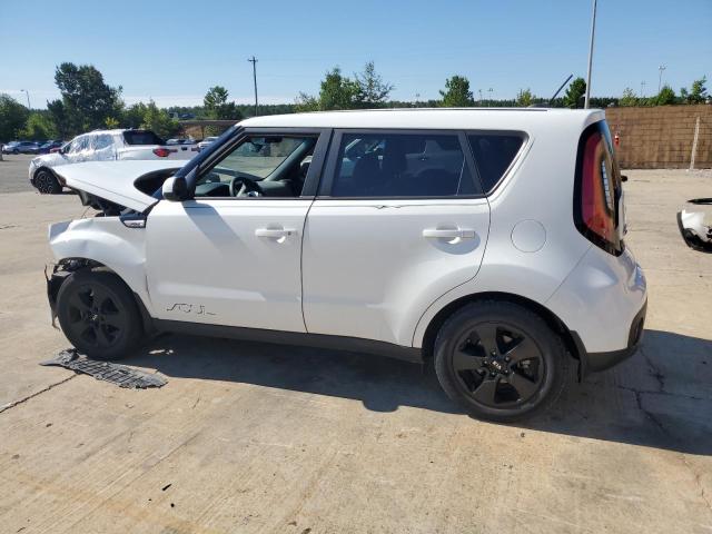 KNDJN2A24K7001924 - 2019 KIA SOUL WHITE photo 2