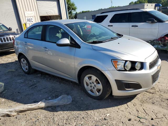 1G1JA5SG0F4132081 - 2015 CHEVROLET SONIC LS SILVER photo 4