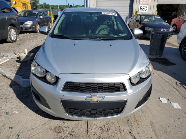 1G1JA5SG0F4132081 - 2015 CHEVROLET SONIC LS 银色 照片 5