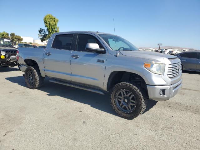 5TFAW5F16EX399219 - 2014 TOYOTA TUNDRA CREWMAX PLATINUM SILVER photo 4