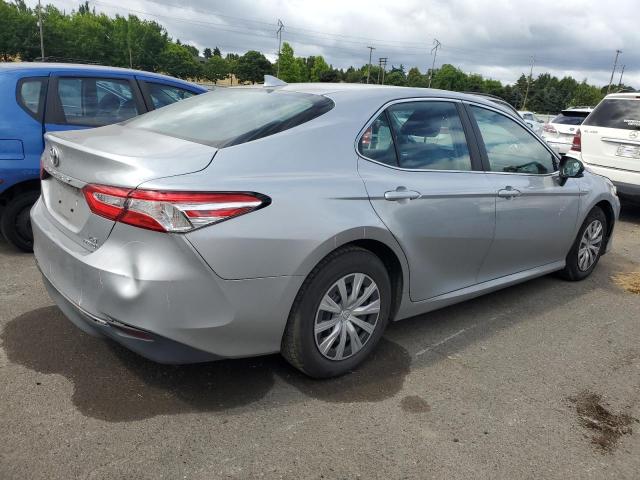 4T1C31AK7LU019406 - 2020 TOYOTA CAMRY LE SILVER photo 3