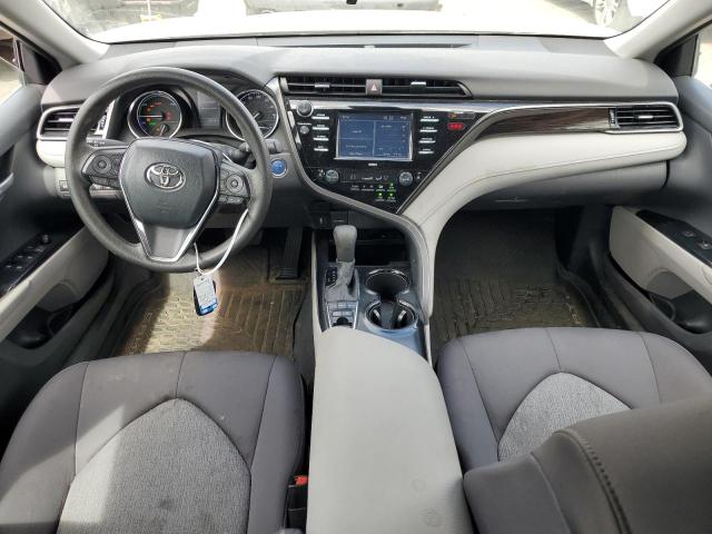 4T1C31AK7LU019406 - 2020 TOYOTA CAMRY LE SILVER photo 8