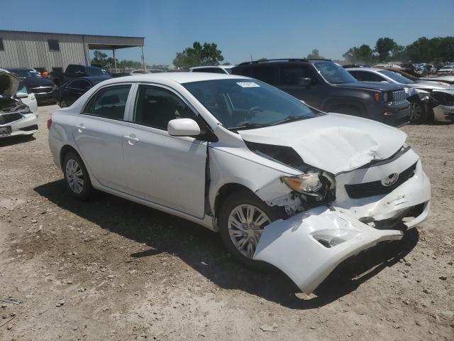 2T1BU40E19C170015 - 2009 TOYOTA COROLLA BASE Biały zdjęcie 4