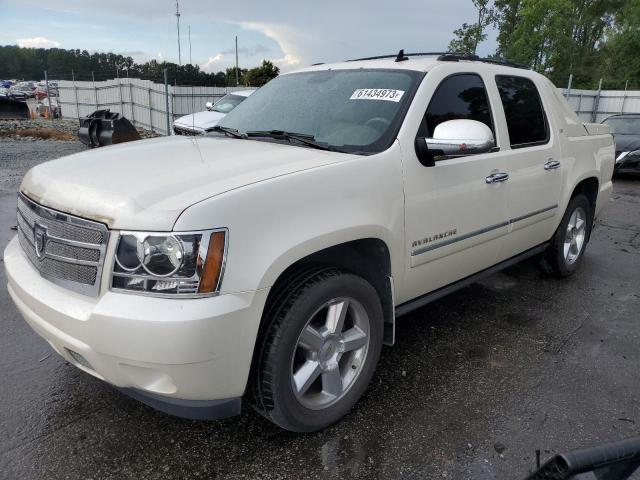 3GNTKGE31BG386209 - 2011 CHEVROLET AVALANCHE LTZ CREAM photo 1