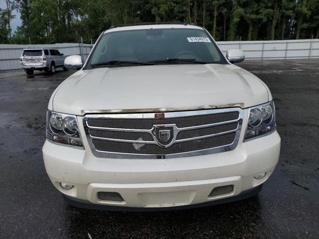 3GNTKGE31BG386209 - 2011 CHEVROLET AVALANCHE LTZ CREAM photo 5