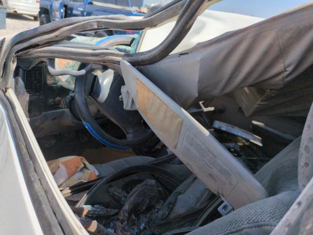 4TAPM62N3VZ220620 - 1997 TOYOTA TACOMA WHITE photo 8