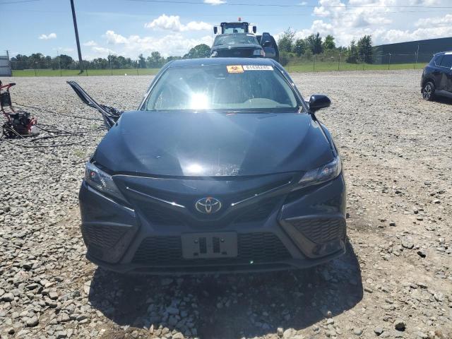 4T1G11AKXPU806623 - 2023 TOYOTA CAMRY SE NIGHT SHADE BLACK photo 5