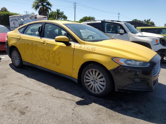 3FA6P0UU4GR176164 - 2016 FORD FUSION S HYBRID YELLOW photo 4