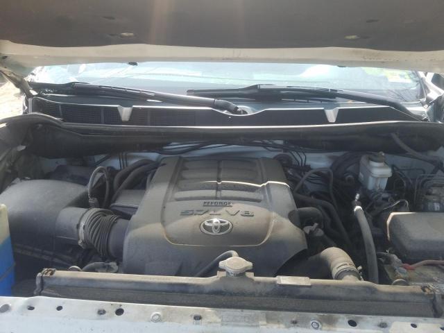 5TFUY5F18KX815841 - 2019 TOYOTA TUNDRA DOUBLE CAB SR/SR5 WHITE photo 11