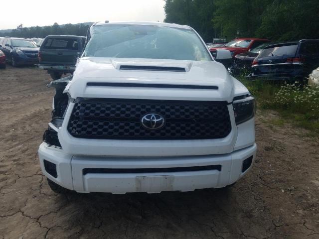 5TFUY5F18KX815841 - 2019 TOYOTA TUNDRA DOUBLE CAB SR/SR5 WHITE photo 5
