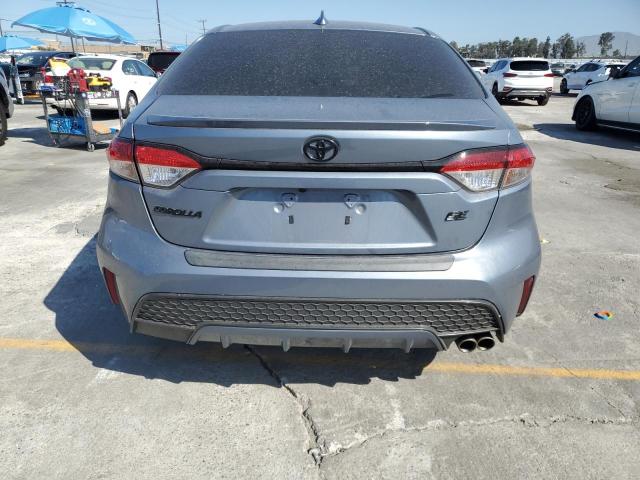 5YFS4RCE5LP054154 - 2020 TOYOTA COROLLA SE Серый фото 6