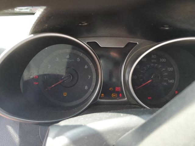 KMHTC6AD8DU087858 - 2013 HYUNDAI VELOSTER RED photo 9