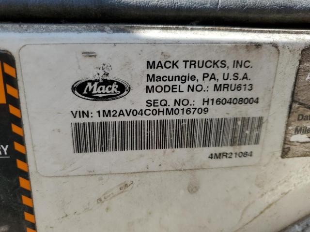 1M2AV04C0HM016709 - 2017 MACK 600 MRU600 BLUE photo 10