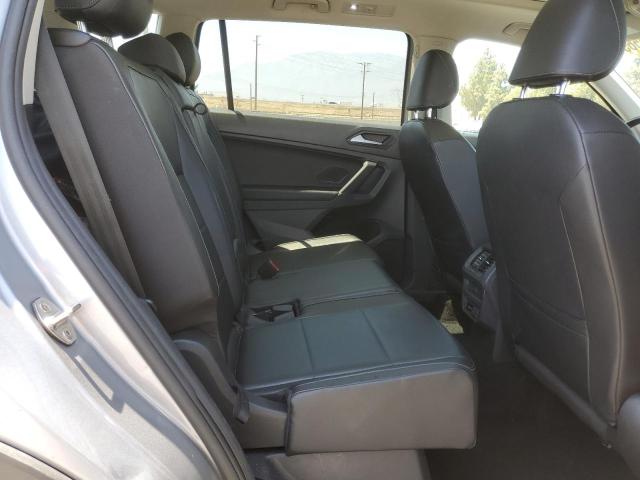 3VV3B7AX1LM031529 - 2020 VOLKSWAGEN TIGUAN SE 银色 照片 10