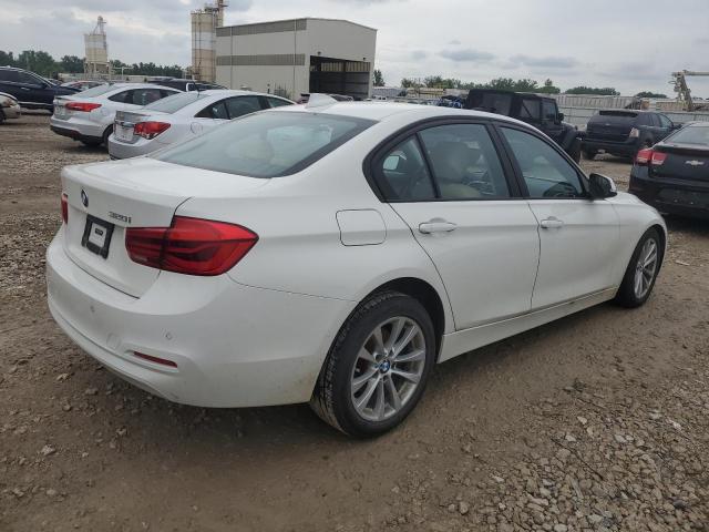 WBA8A3C58JA499776 - 2018 BMW 320 XI WHITE photo 3