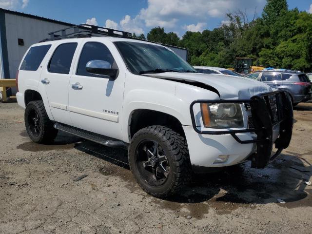 1GNFK13027R301744 - 2007 CHEVROLET TAHOE K1500 WHITE photo 4