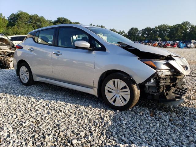 1N4AZ1BV3MC552479 - 2021 NISSAN LEAF S SILVER photo 4