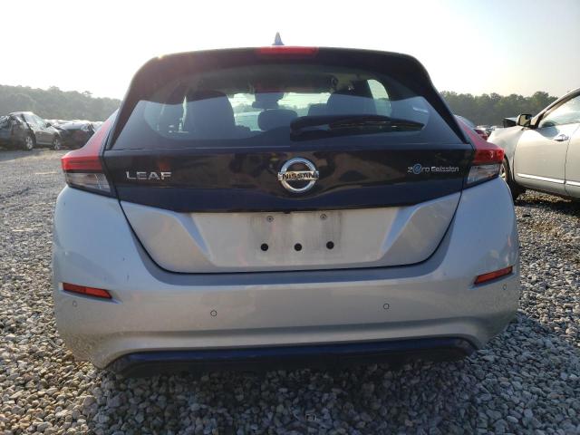 1N4AZ1BV3MC552479 - 2021 NISSAN LEAF S SILVER photo 6