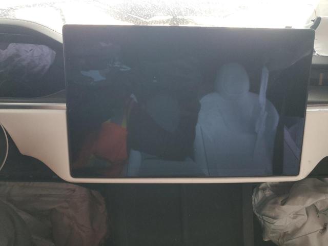 5YJSA1E64NF490461 - 2022 TESLA MODEL S 白色 照片 9