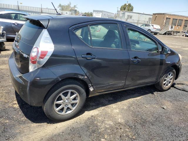 JTDKDTB30D1544780 - 2013 TOYOTA PRIUS C BLACK photo 3