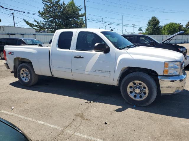 1GCRKSE78CZ270905 - 2012 CHEVROLET SILVERADO K1500 LT WHITE photo 4