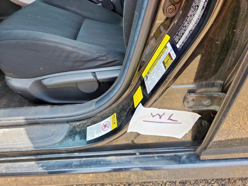 2T1BU4EE4BC606922 - 2011 TOYOTA COROLLA BASE Czarny zdjęcie 12