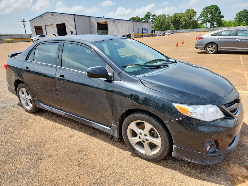 2T1BU4EE4BC606922 - 2011 TOYOTA COROLLA BASE Czarny zdjęcie 4