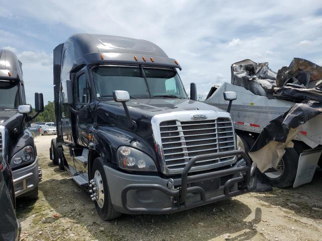 2015 FREIGHTLINER CASCADIA 1, null