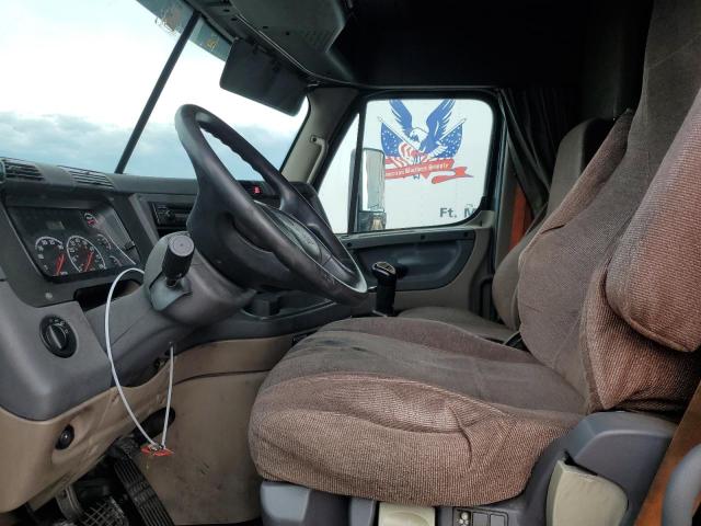 3AKJGLD67FSGJ8777 - 2015 FREIGHTLINER CASCADIA 1 შავი ფოტო 5